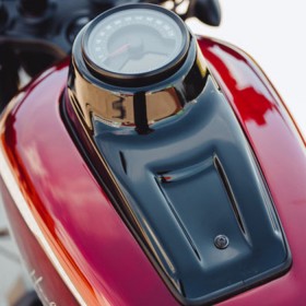 Copertura cruscotto dash cover nero lucido Harley Davidson Nightster 975